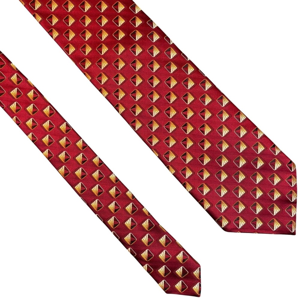 Ermenegildo Zegna Silk Tie Mens Red Gold Geometric Italy Necktie 59x3.5"